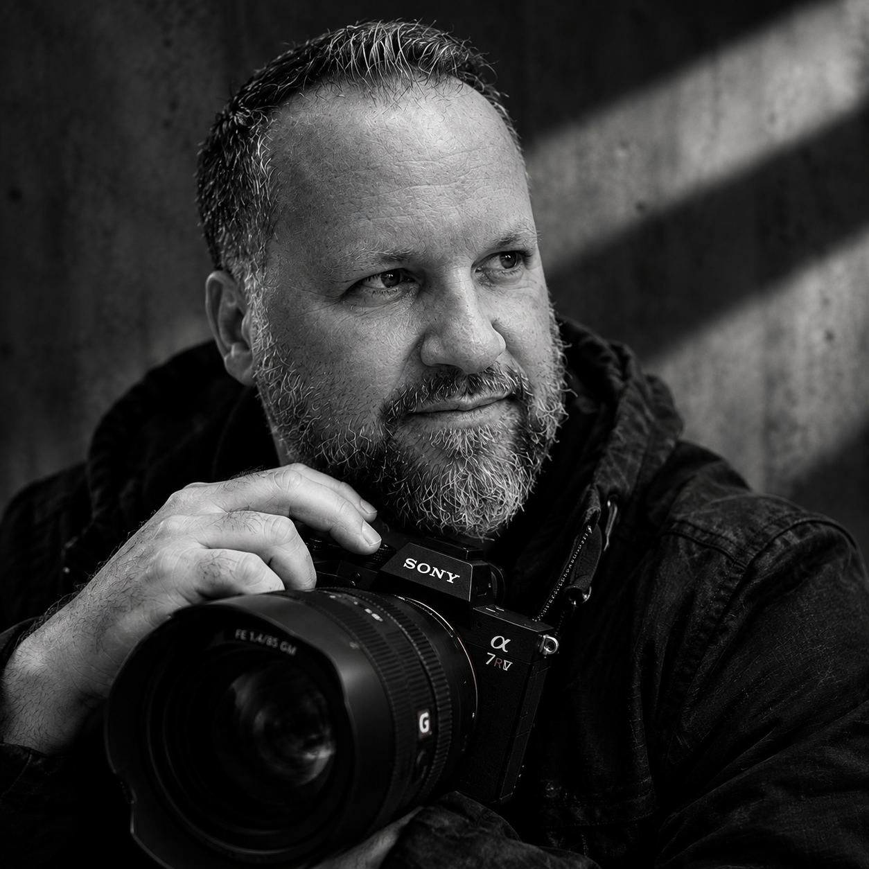 Portrét - Tomáš Salač - Pražský fotograf